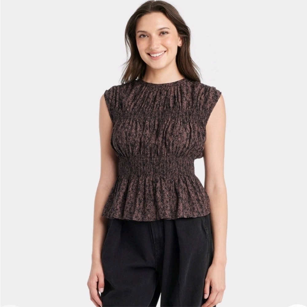 Universal thread peplum top